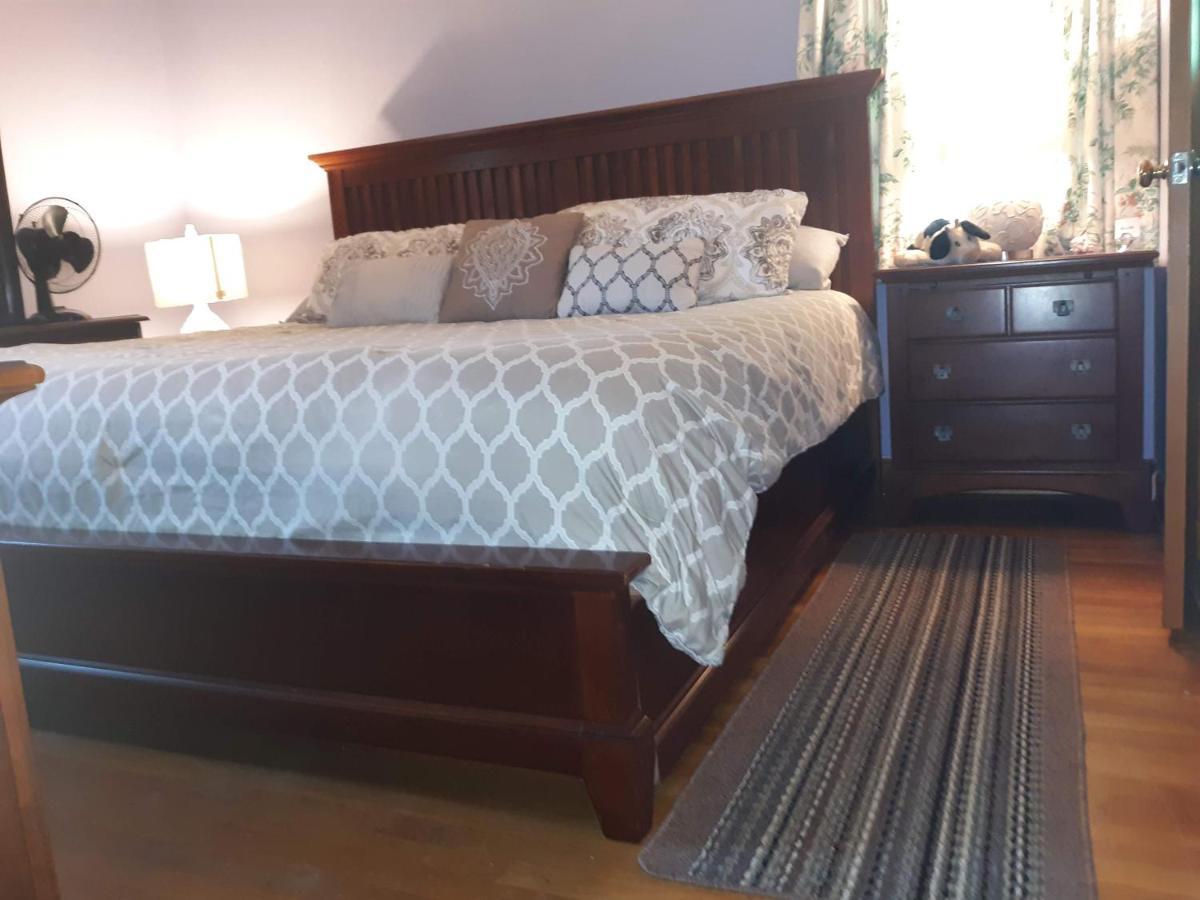 Quiet, Clean House W/ Steel Balls Bed & Breakfast Richmond Luaran gambar